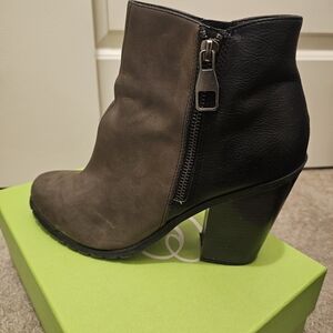 Stylish Grey and Black Ankle Boots